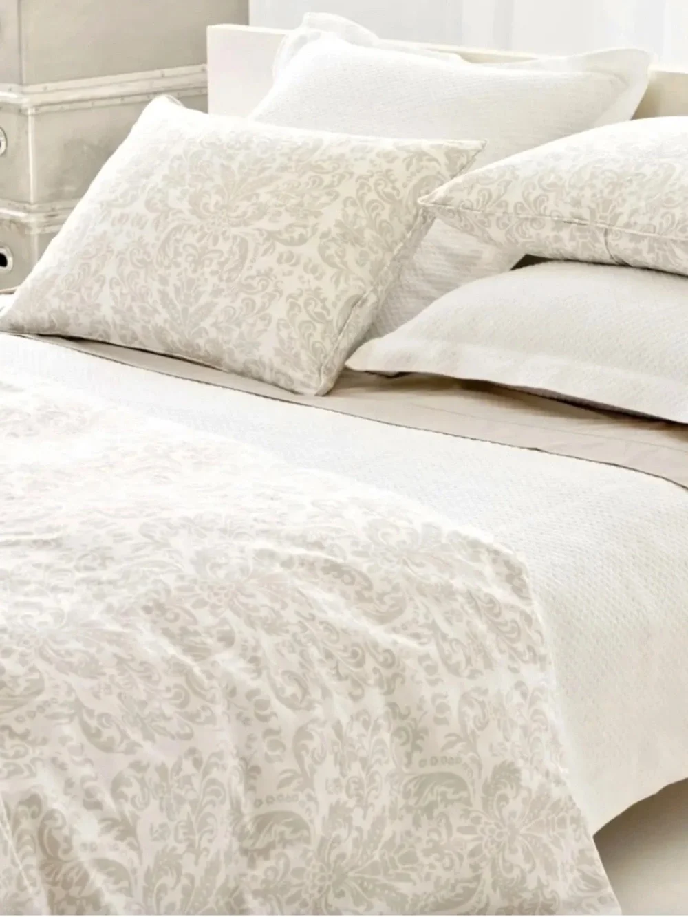 Pine Cone Hill Genevieve Jacquard Medallion Full/Queen Duvet Cover Scroll Beige